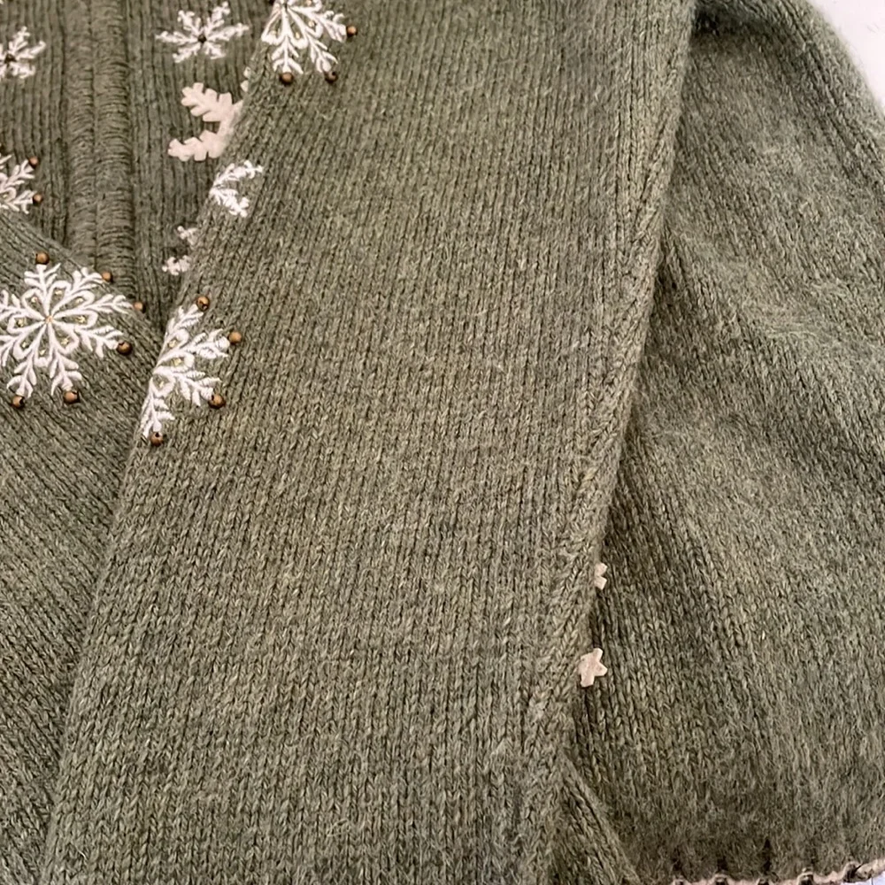 Croft & Barrow Petite Sz P/M Snowflake Sweater - Picture 8 of 11